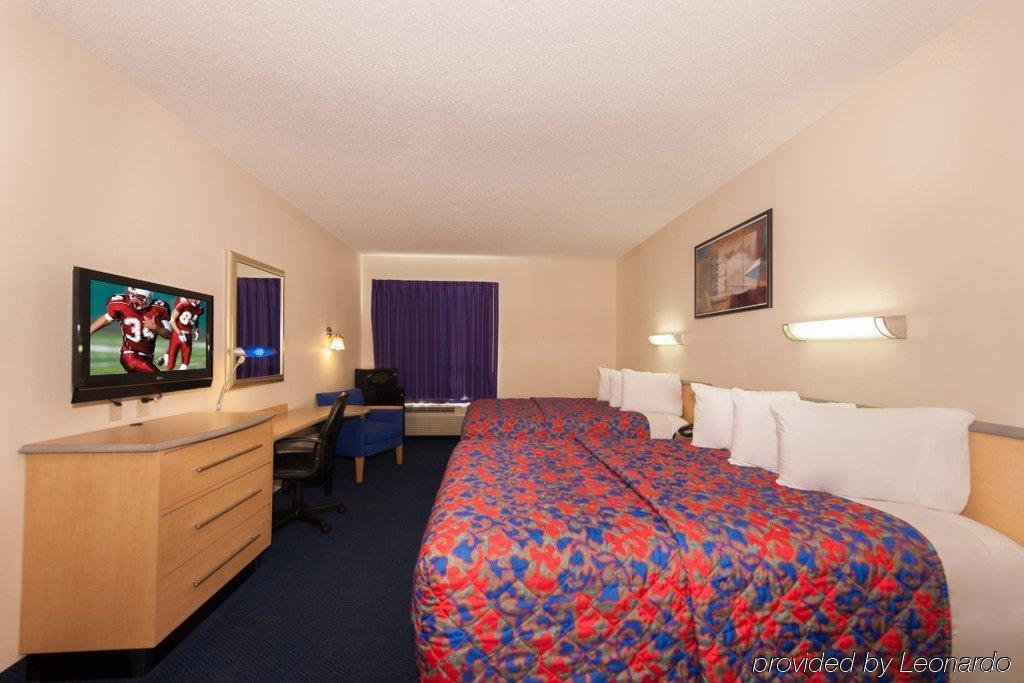 Econo Lodge Laredo Exteriör bild